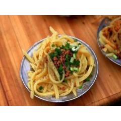 荣昌麻，姜、葱、蒜香味黄凉粉