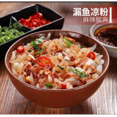 价廉又物美，成条不烂，软而不断，微辣带麻，姜、葱、蒜香味突出味道价廉又物美，成条不烂，软而不断，微辣带麻，姜、葱、蒜香味突出荣昌黄凉粉