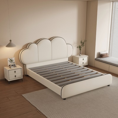 新款意式现代简约轻奢云朵真皮床法式1.8米双人床软包婚床