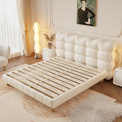奶油风现代简约1.8米主卧床小户型白色轻奢布艺床1.5米女生软包床