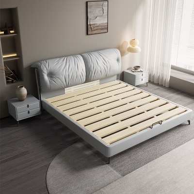 现代简约轻奢主卧大床1.5米皮床1米8双人床多功能意式床软包婚床