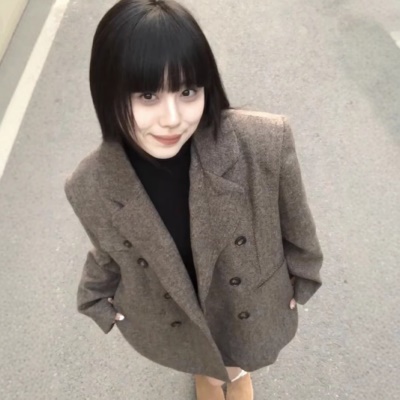 高级感复古咖色毛呢西装外套女冬季小众气质宽松休闲加厚呢子大衣