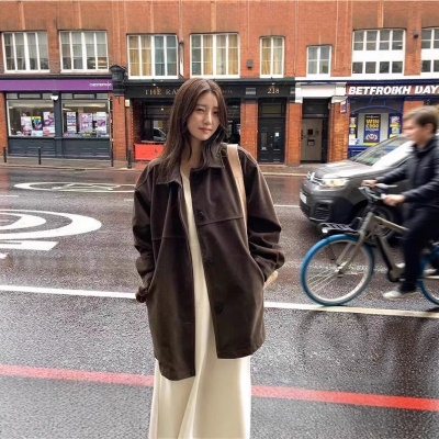 美拉德麂皮绒外套女韩国复古翻领宽松慵懒显瘦秋冬时髦长袖风衣女