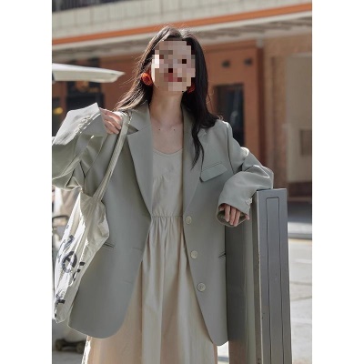 西服外套女2026新款韩系小个子设计感小众春秋爆款显瘦小西装上衣