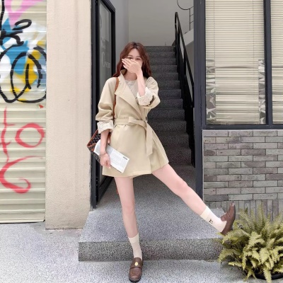 杏色巨好看蕾丝拼接衣外套女秋季2026新款小个子气质通勤休闲大衣