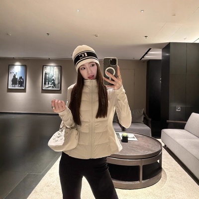 LULU秋冬季90白鹅绒羽绒服女短款气质修身跑步户外运动立领瑜伽服