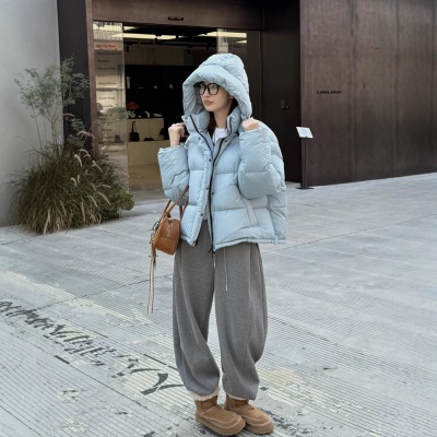 欧货短款鹅绒服女90白鹅绒宽松加厚保暖抗寒时尚面包外套潮2026新