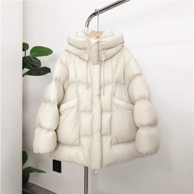 轻奢鹅绒服女2026年冬季新款气质高端加厚洋气云朵泡芙面包服外套
