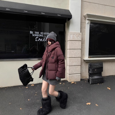 2026冬季新款高级时尚潮鹅绒服女连帽短款加厚90白鹅绒面包服外套