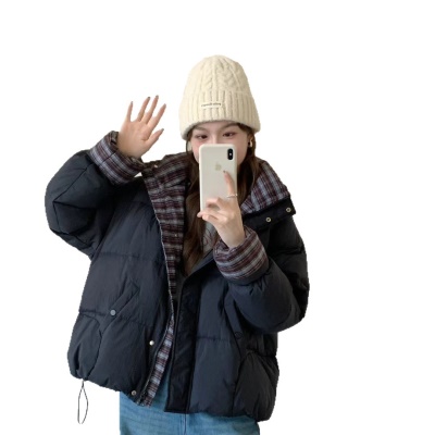2026冬季新款拼接格子90鹅绒服女士短款连帽加厚外套宽松面包服