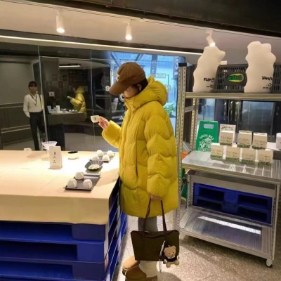 Hello家鹅绒服女中长款茧型简约连帽花苞宽松加厚外套冬2026新款