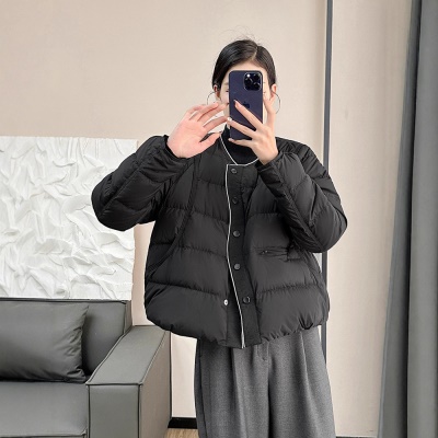 鹅绒服女轻薄短款2026年冬季新款爆款时尚圆领小个子宽松保暖外套