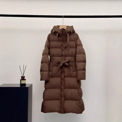 鹅绒服女长款过膝2026冬季新款连帽收腰修身显瘦加厚鹅绒腰带外套