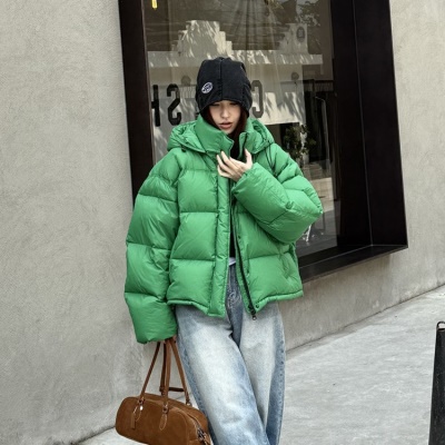 欧货短款鹅绒服女90白鹅绒宽松加厚保暖抗寒时尚面包外套潮2026新