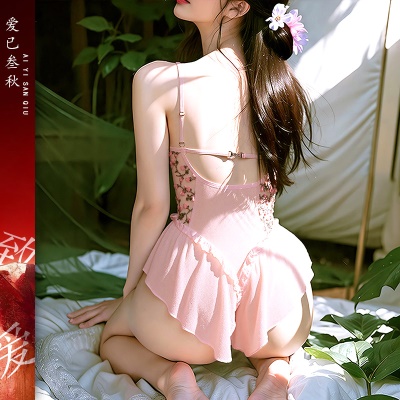 情趣内衣纯欲碎花吊带性感开裆制服免脱连体衣网纱透视装趣味睡裙