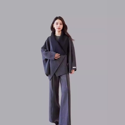 欧洲站斗篷款围巾领轮廓披肩设计感双面羊毛大衣毛呢外套女气质